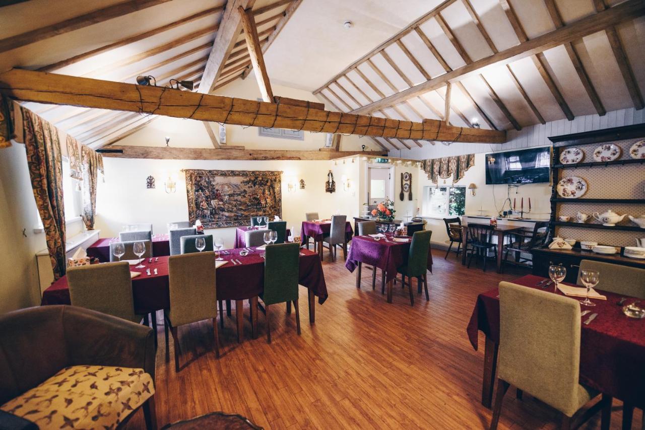 היי וויקומב Fox Country Inn מראה חיצוני תמונה